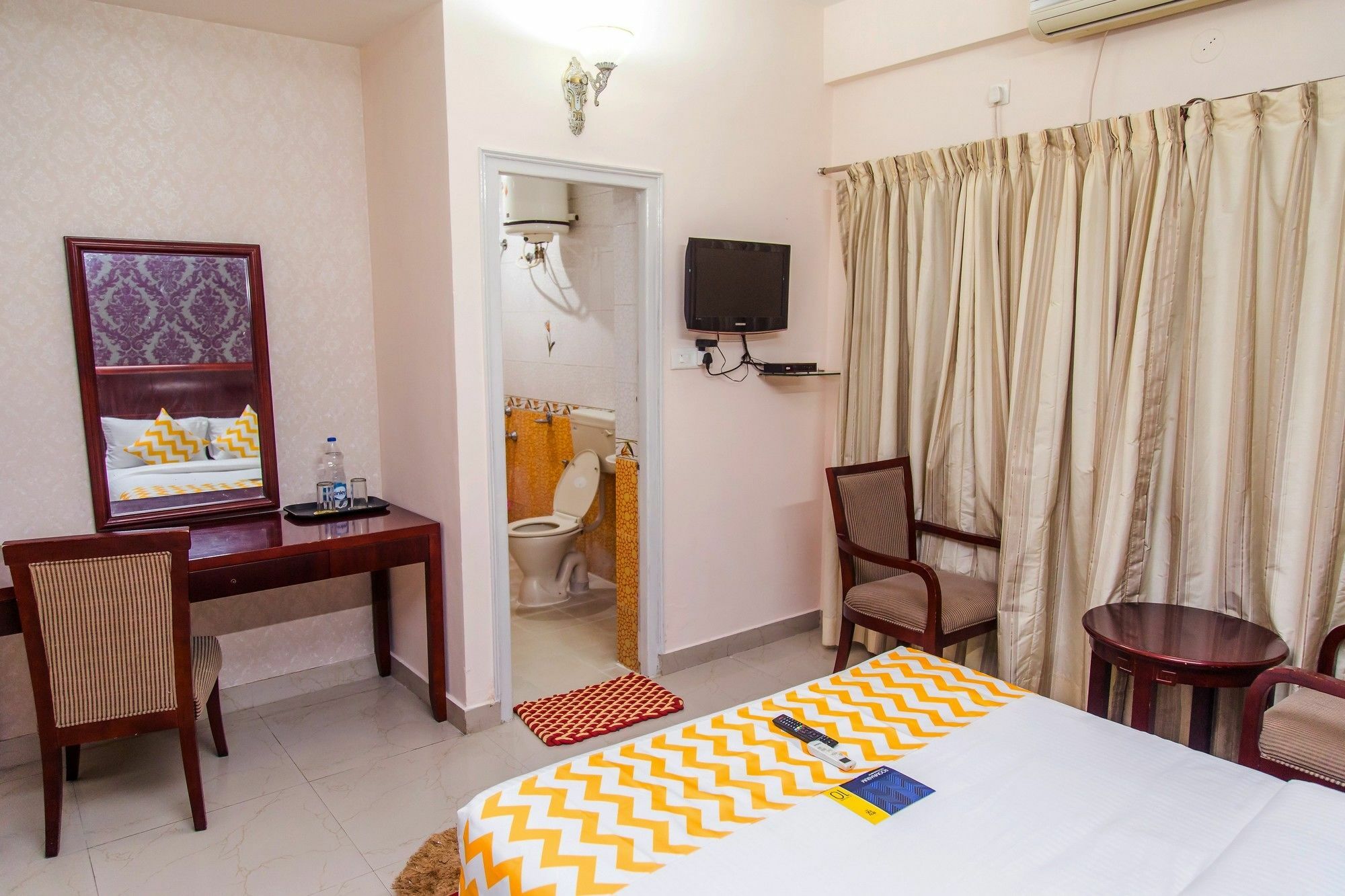 Fabexpress Oriental Suites III - Btm Mico Layout Bangalore Bagian luar foto